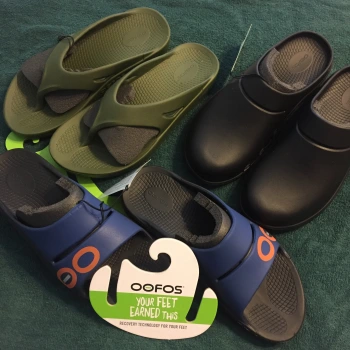 Oofos Review: Ooah Recovery Sandals